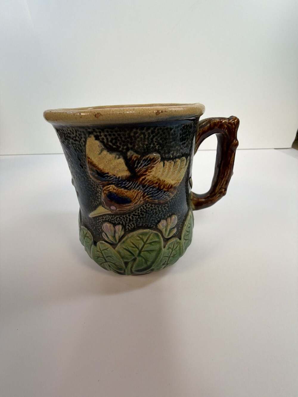 Majolica Ceramic Vintage Bird And Lily Pad Mug Pitcher